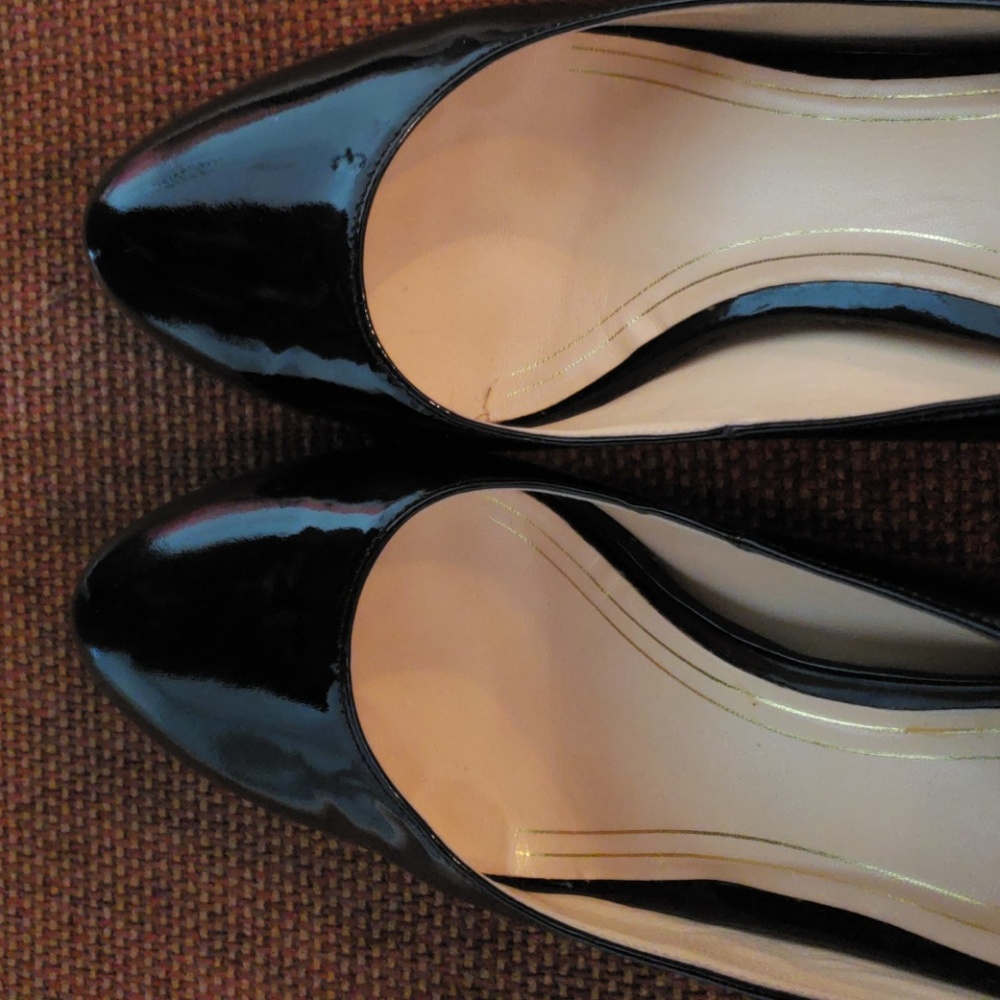 Cole Haan Heels Patent Size 8B - Picture 6 of 8